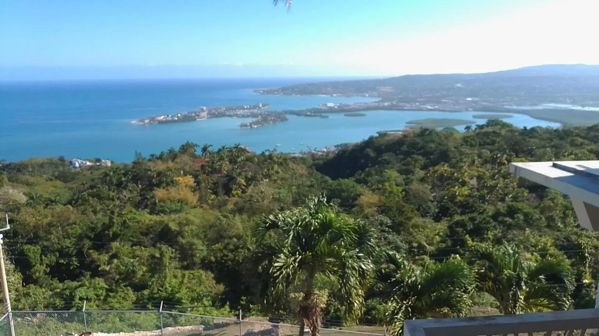 מלון מונטגו ביי Bayview Luxury Retreat בית הארחה