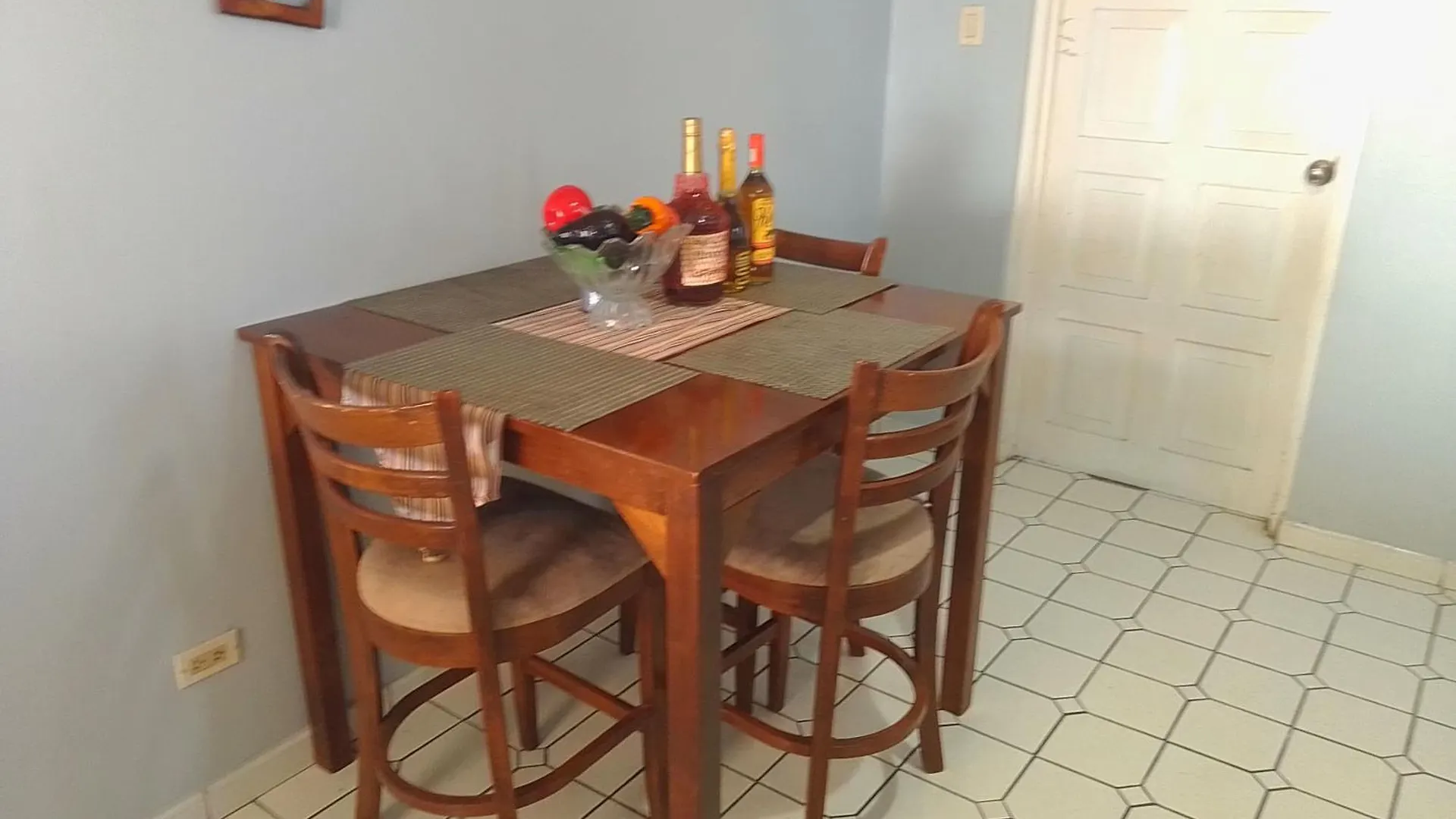 מלון מונטגו ביי Bayview Luxury Retreat בית הארחה